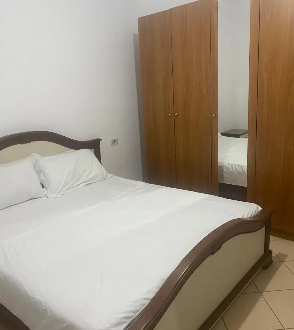 Apartamento Reys Polisi i Vogel Albania